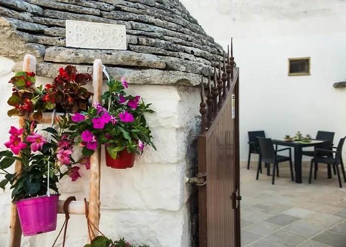 Trulli Family - Trulli&Cummerse